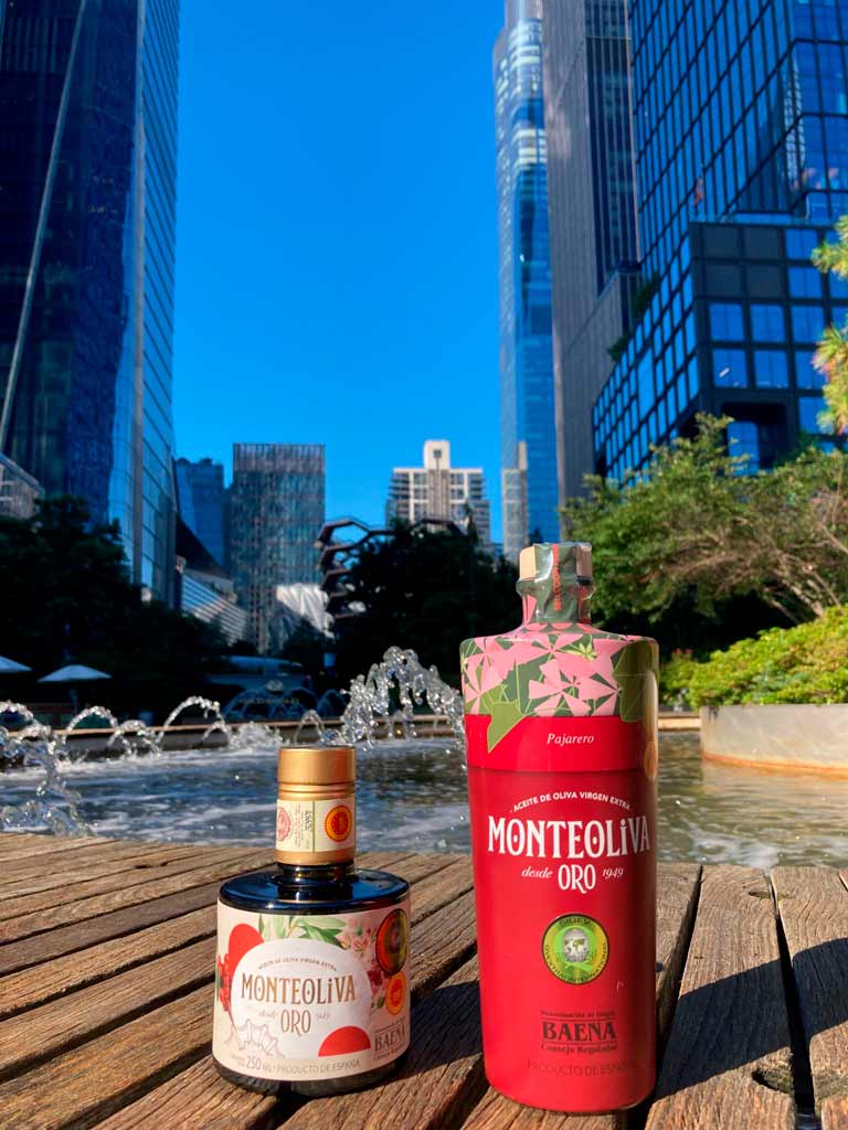 Die Monteoliva-Öle werden auf der Summer Fancy Food Show in New York präsentiert.-4